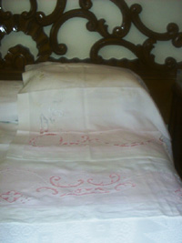 vintage bed sheets